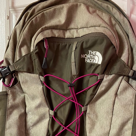NORTHFACE Borealis Backpack - Picture 2 of 7